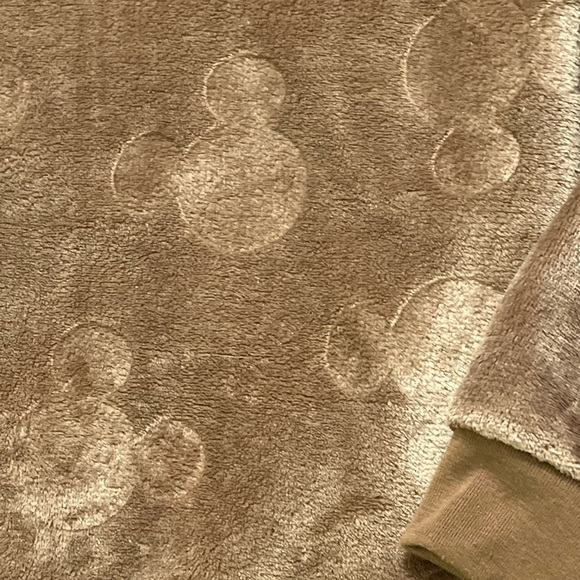 DISCONTINUED BROWN PLUSH DISNEY MICKEY MOUSE CREWNECK SWEATSHIRT SIZE MEDIUM - Picture 6 of 10